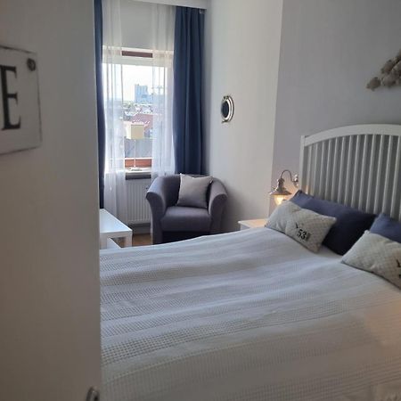 Ferienwohnung Wattkieker Busum Bagian luar foto
